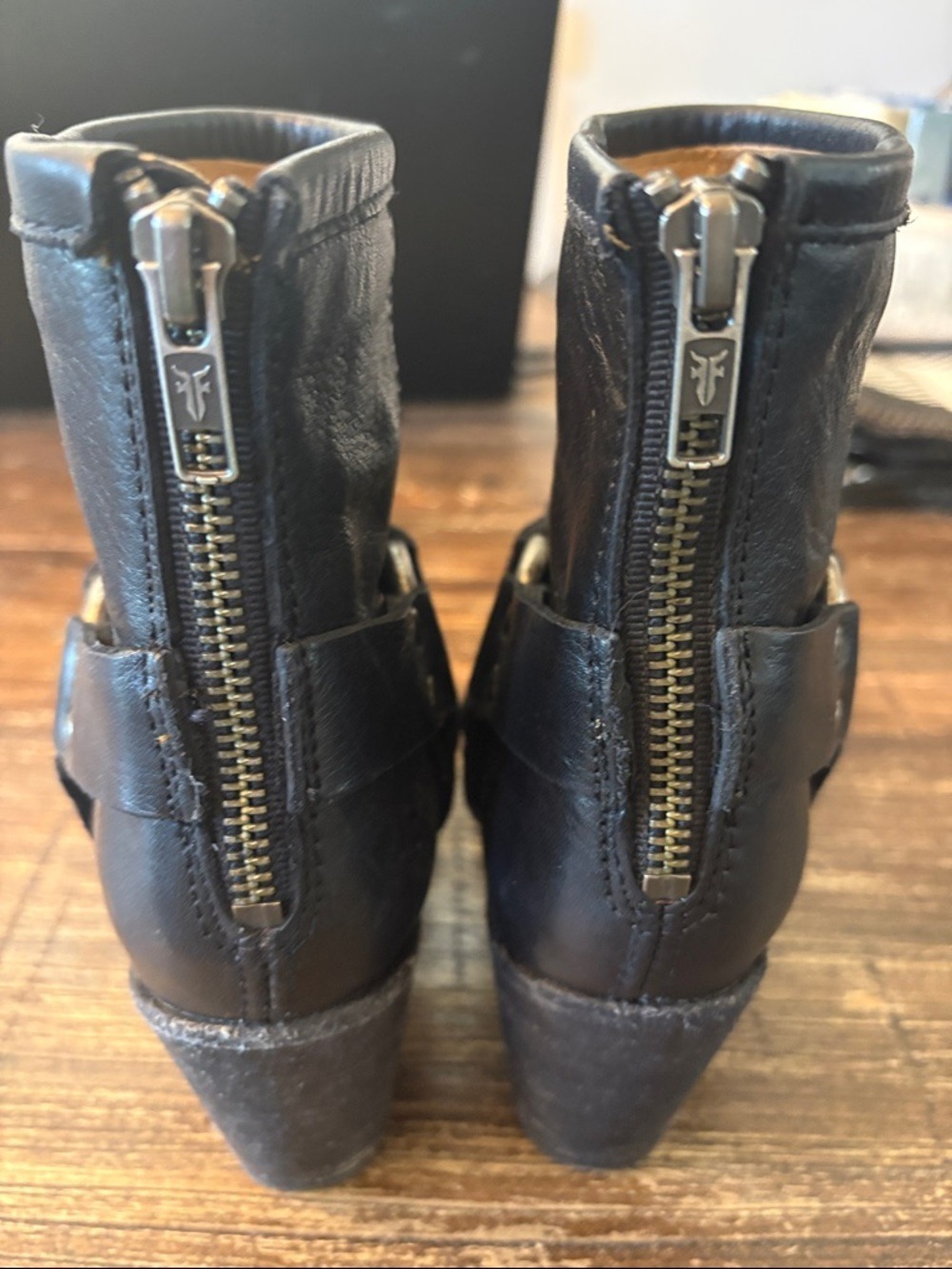 Frye‎ Black Leather Harness Ring Booties - Picture 4 of 8